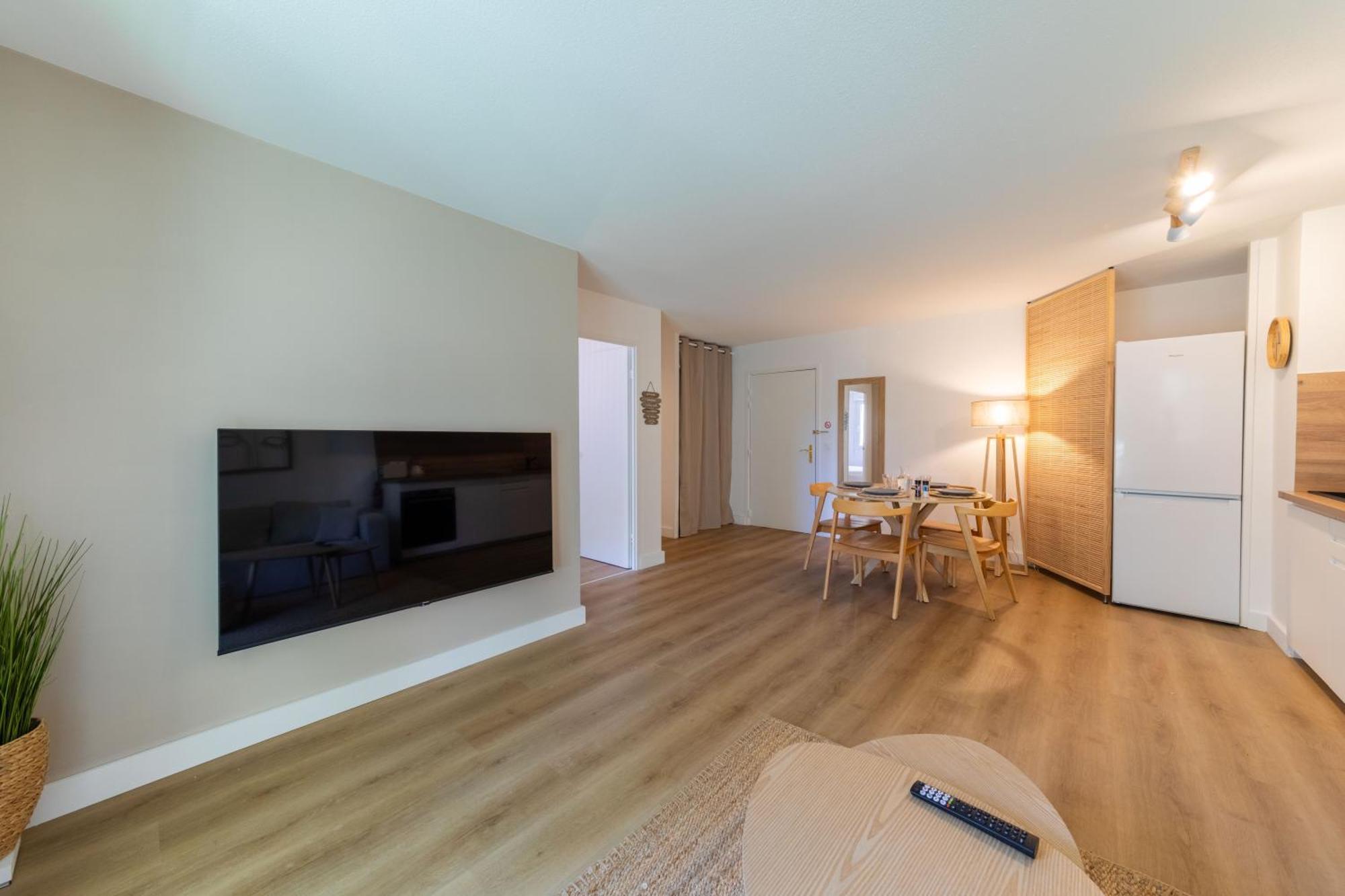 Zenitude-T3-Terrasse-Parking Apartment อาฌ็อง ภายนอก รูปภาพ